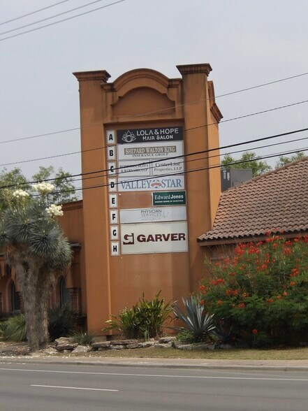 More Photos Of 1906 E Tyler Ave, Harlingen Loft Creative Space For Sale