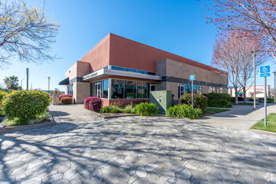 More Photos Of 2280 Del Paso Rd, Sacramento Medical For Sale