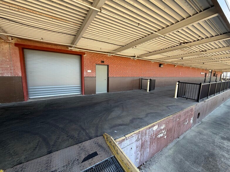 More Photos Of 3501 1st Ave N, Birmingham Warehouse For Lease