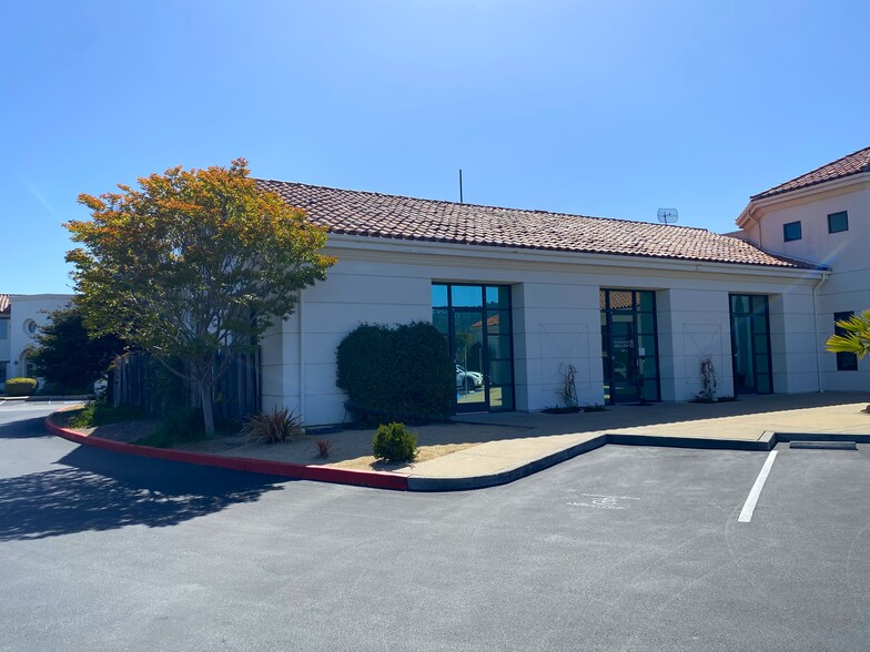 Primary Photo Of 4 Harris Ct, Monterey Medical For Lease