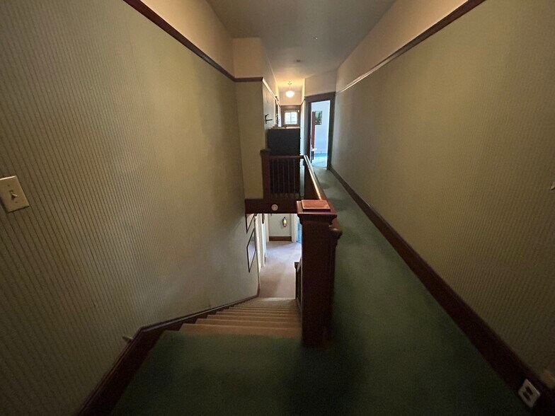 More Photos Of 1410 Jackson St, Oakland Office For Sale