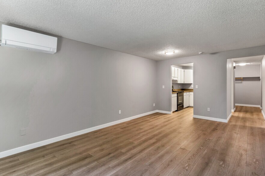 More Photos Of 2048 NE Highway 99W, McMinnville Apartments For Sale