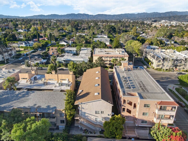 More Photos Of 11508 Moorpark St, North Hollywood Apartments For Sale