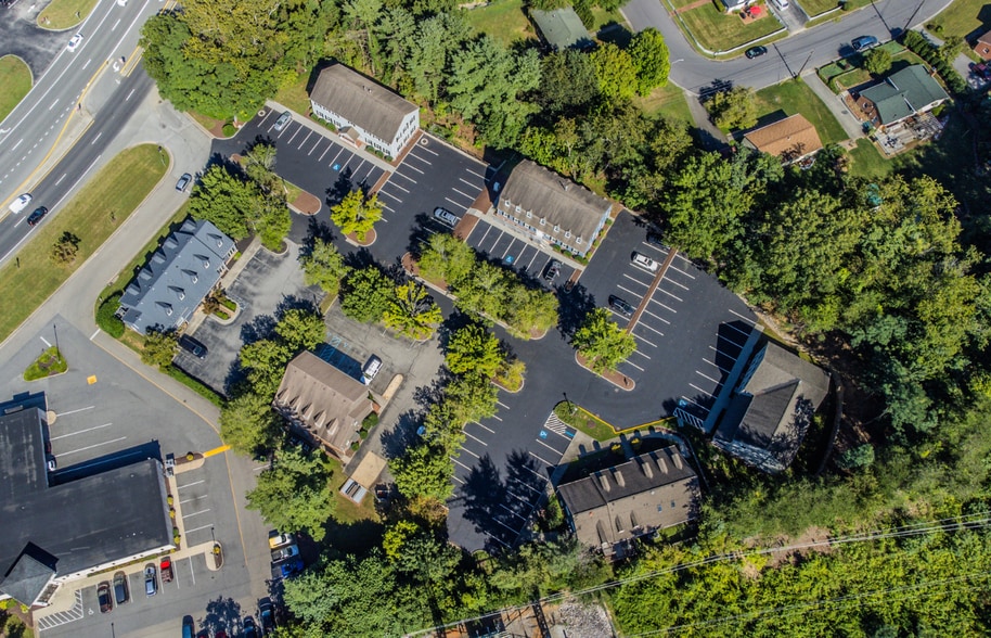 More Photos Of 3241 Electric Rd, Roanoke Office For Lease