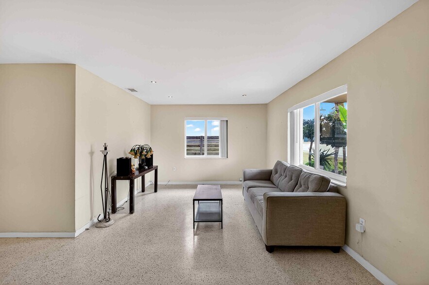 More Photos Of 8640 NE 2nd Ave, El Portal Office Residential For Sale