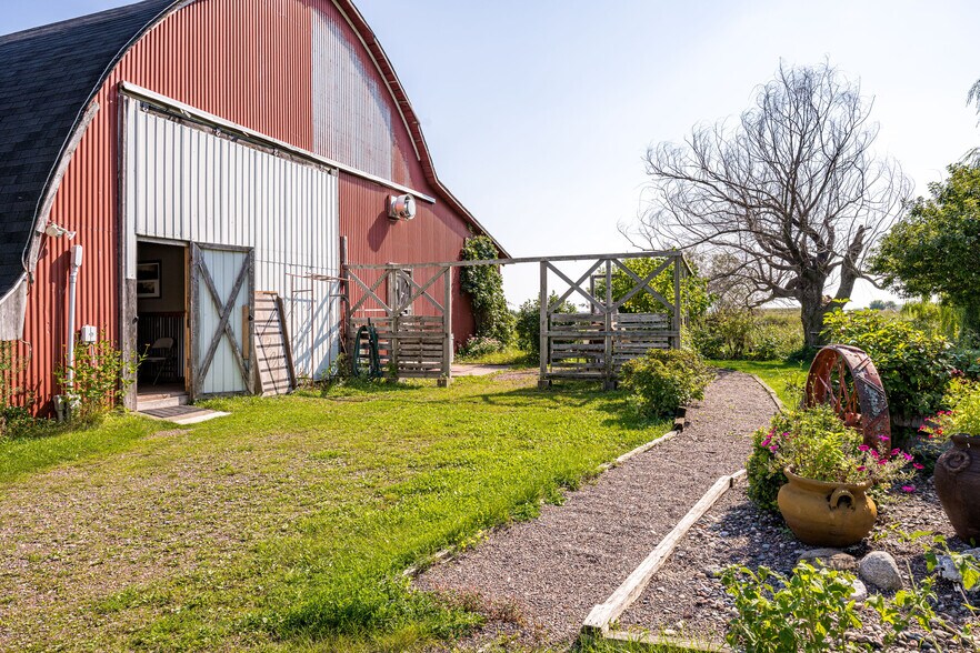 More Photos Of 60445 E Summit Rd W, Ashland Lodge Meeting Hall For Sale