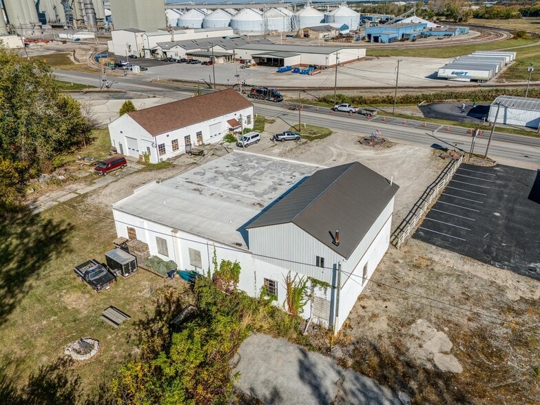 More Photos Of 322 Illinois Ave, Maumee Warehouse For Sale