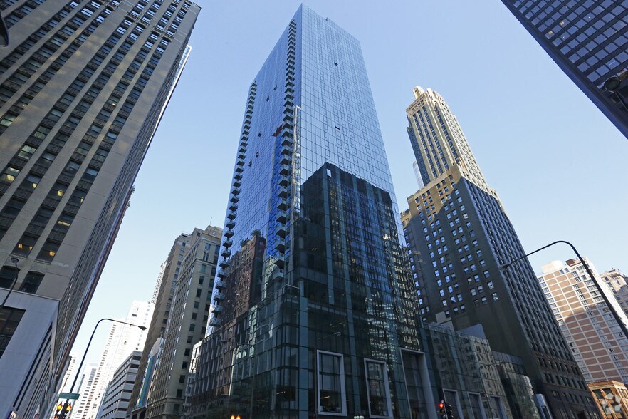 More Photos Of 200 N Michigan Ave, Chicago Apartments For Lease