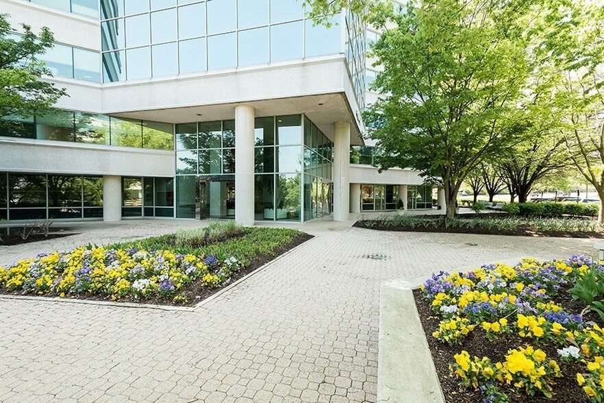 More Photos Of 4041 Powder Mill Rd, Beltsville Office Residential For Lease