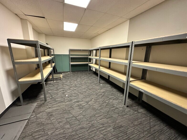 More Photos Of 269 Executive Park Dr NE, Concord Showroom For Sale