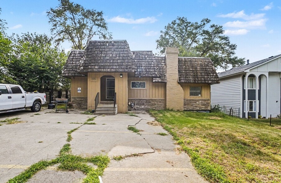 Primary Photo Of 4431 N 60th Ave, Omaha Office Residential For Sale