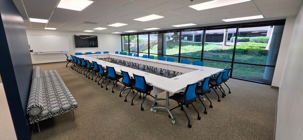More Photos Of 1600 Parkwood Cir SE, Atlanta Loft Creative Space For Lease