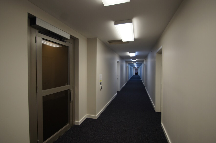 More Photos Of 4020 Minnehaha Ave, Minneapolis Office For Lease