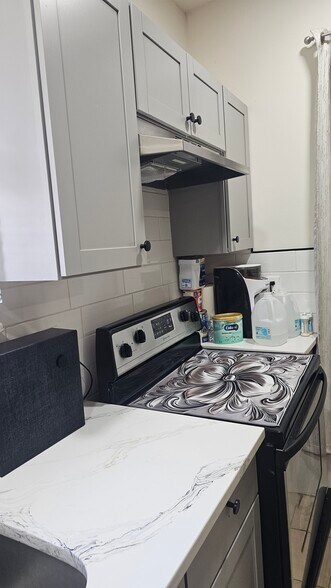 More Photos Of 5824 Torresdale Ave, Philadelphia Storefront Retail Residential For Sale