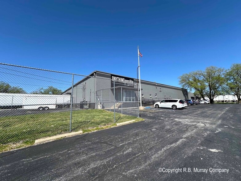 More Photos Of 1851 E Florida St, Springfield Warehouse For Lease
