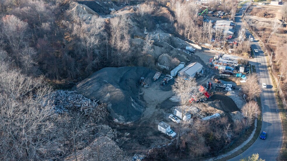 More Photos Of 18 Plumtrees Rd, Danbury Land For Sale