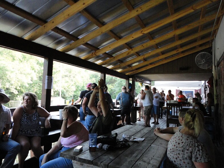 More Photos Of 3746 Mount Pleasant Rd, Sherrills Ford Restaurant For Lease