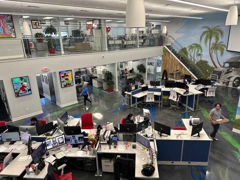 More Photos Of 6015 N US Highway 301, Tampa Warehouse For Sale