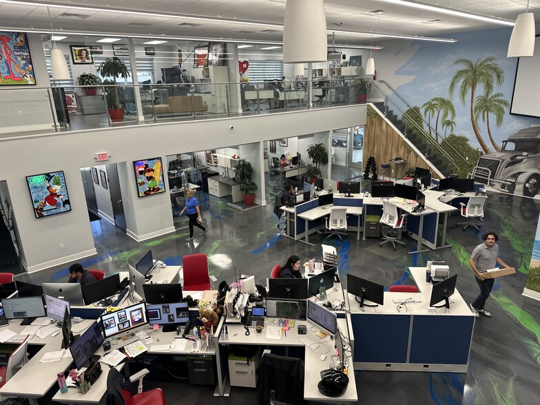 More Photos Of 6015 N US Highway 301, Tampa Warehouse For Sale