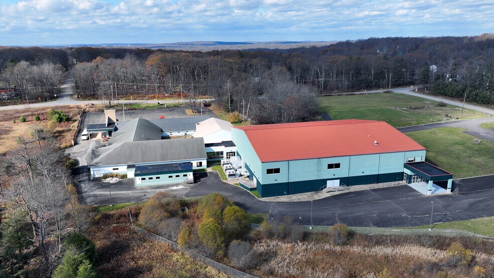 Primary Photo Of 1110 Carriage Ln, Tobyhanna Schools For Sale
