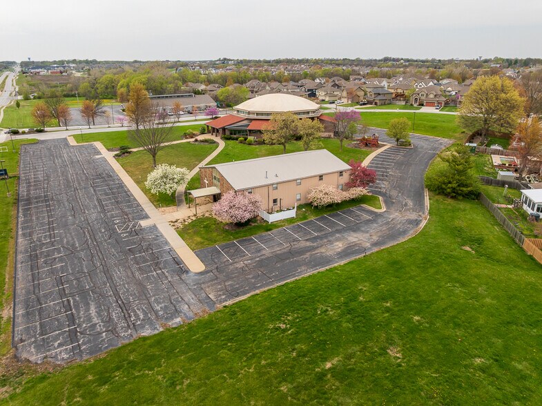 More Photos Of 800 SW 150 Hwy, Lee's Summit Office For Sale