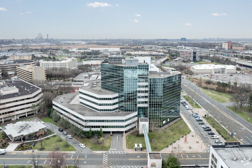 More Photos Of 500 Plaza Dr, Secaucus Office For Lease