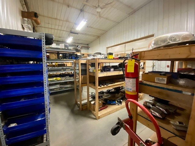 More Photos Of 703 W 13th St, Muncie Warehouse For Sale