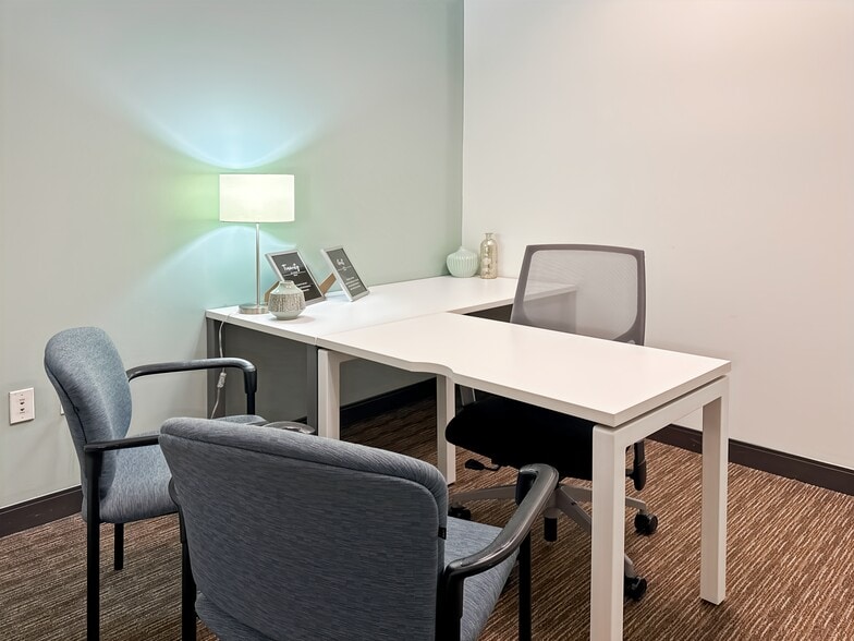 More Photos Of 11200 Broadway St, Pearland Coworking Space