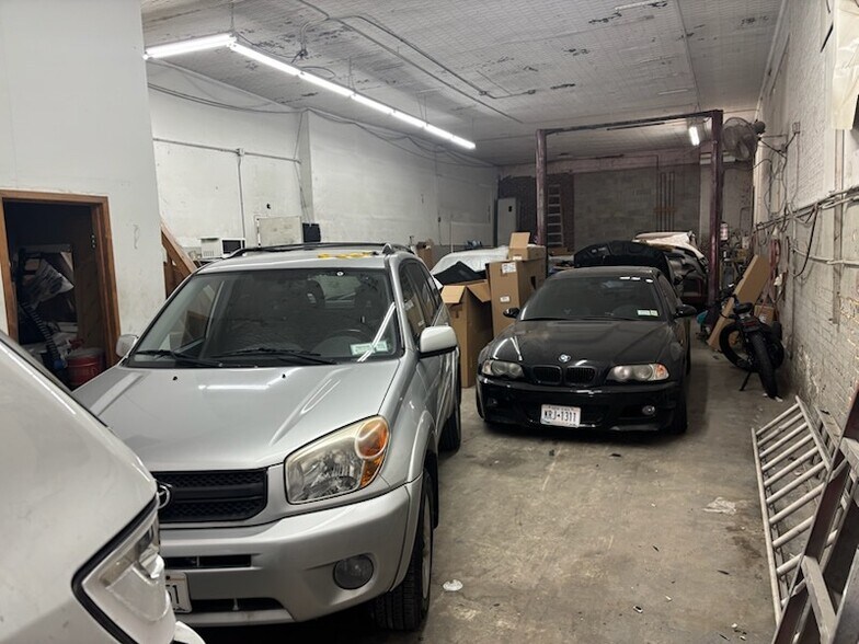 More Photos Of 1341 Blondell Ave, Bronx Auto Repair For Sale