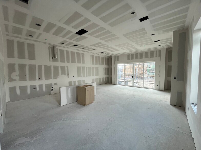 More Photos Of 5821 Winsome Ln, Houston Apartments For Sale