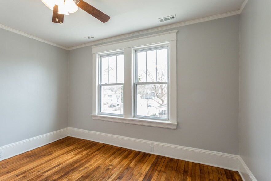 More Photos Of 804 Edenton St, Raleigh Office For Lease