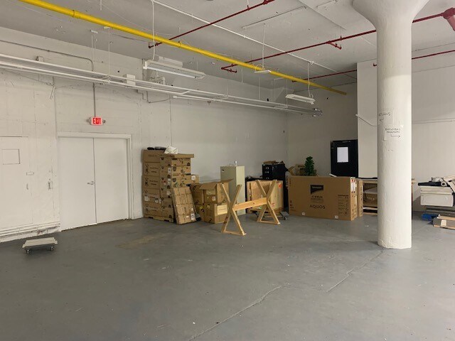 More Photos Of 55-95 West St, Walpole Research And Development For Lease