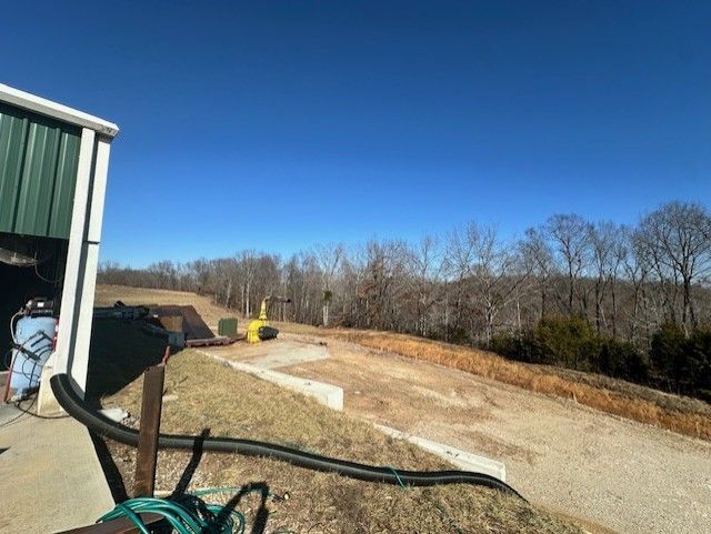 More Photos Of 16753 Salt River Rd, Eastview Industrial For Sale