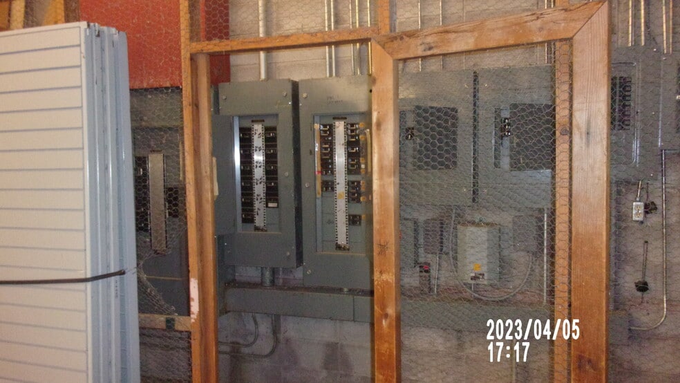 More Photos Of 1656 Martin Luther King Jr Blvd, Greenville Department Store For Lease