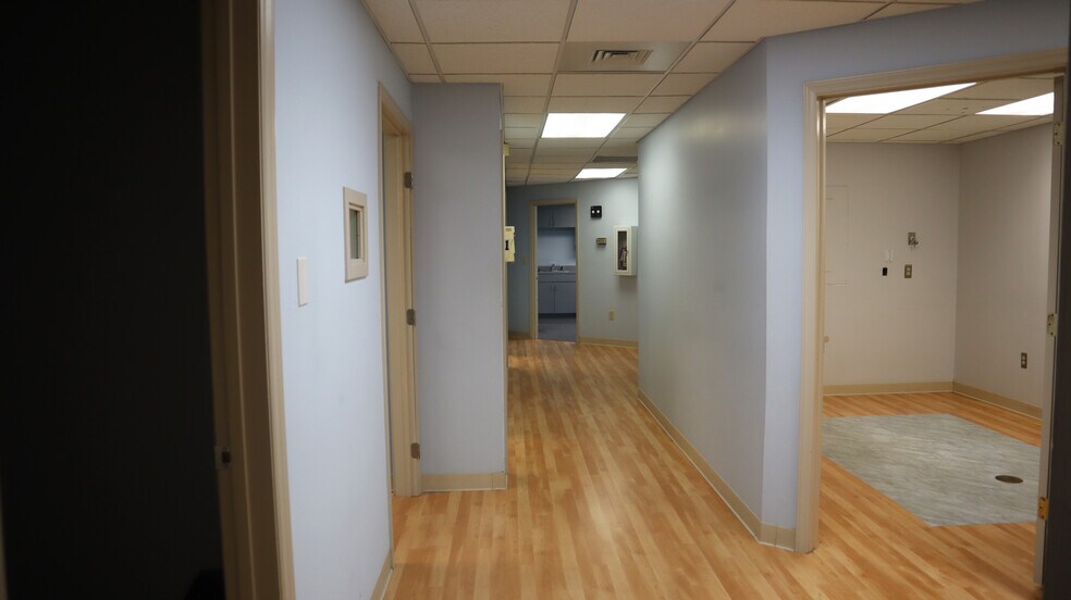 More Photos Of 7509 Six Forks Rd, Raleigh Medical For Lease