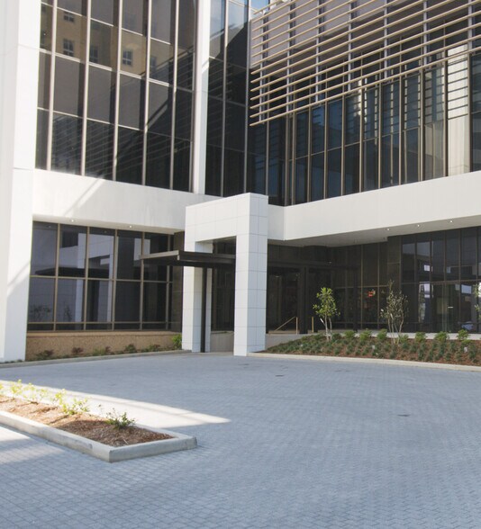 More Photos Of 210 E Capitol St, Jackson Office For Lease