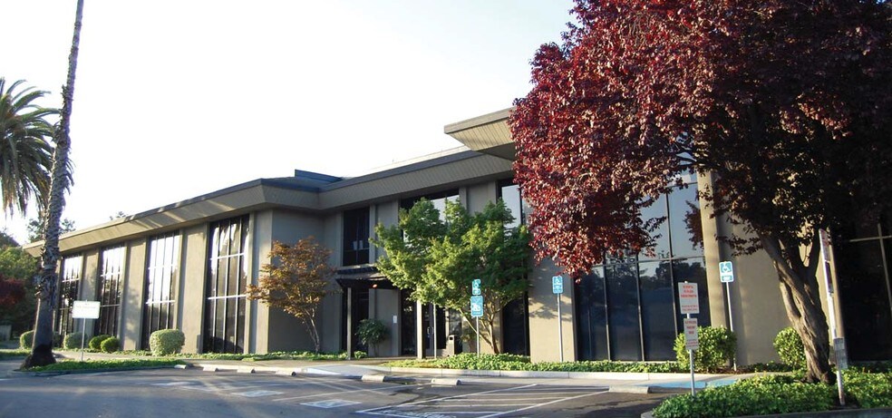 More Photos Of 828 S Bascom Ave, San Jose Office For Lease