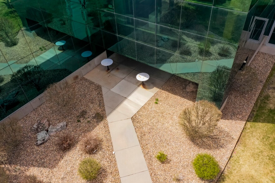 More Photos Of 373 Inverness Pkwy, Englewood Research And Development For Lease