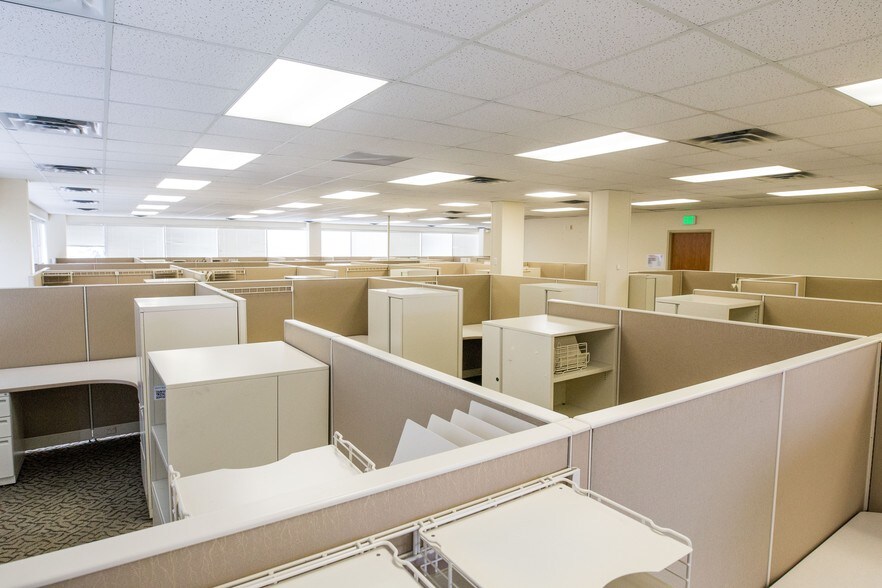 More Photos Of 1100 Country Hills Dr, Ogden Office For Lease