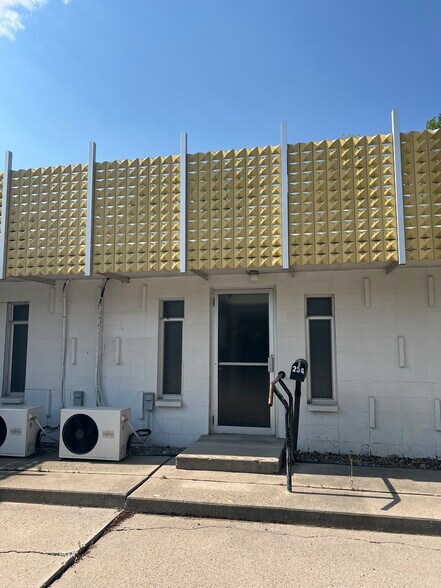 More Photos Of 236 E Glendale St, Dillon Office For Sale