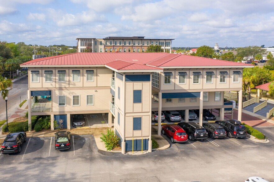 Primary Photo Of 410 Mill St, Mount Pleasant Office For Lease