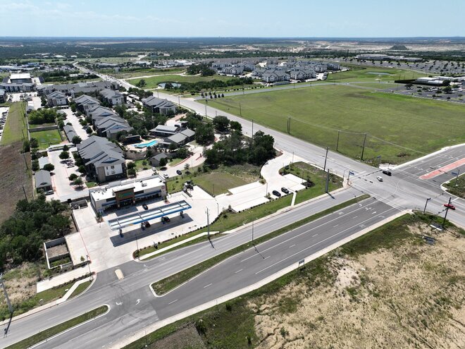 More Photos Of 610 Westinghouse Rd, Georgetown General Retail For Lease