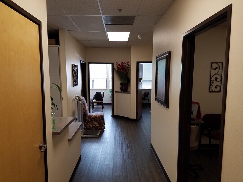 More Photos Of 300 Sierra College Dr, Grass Valley Medical For Sale