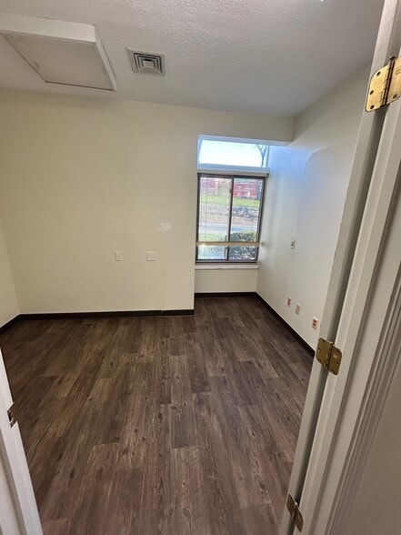 More Photos Of 171 Pleasant St, Concord Medical For Lease