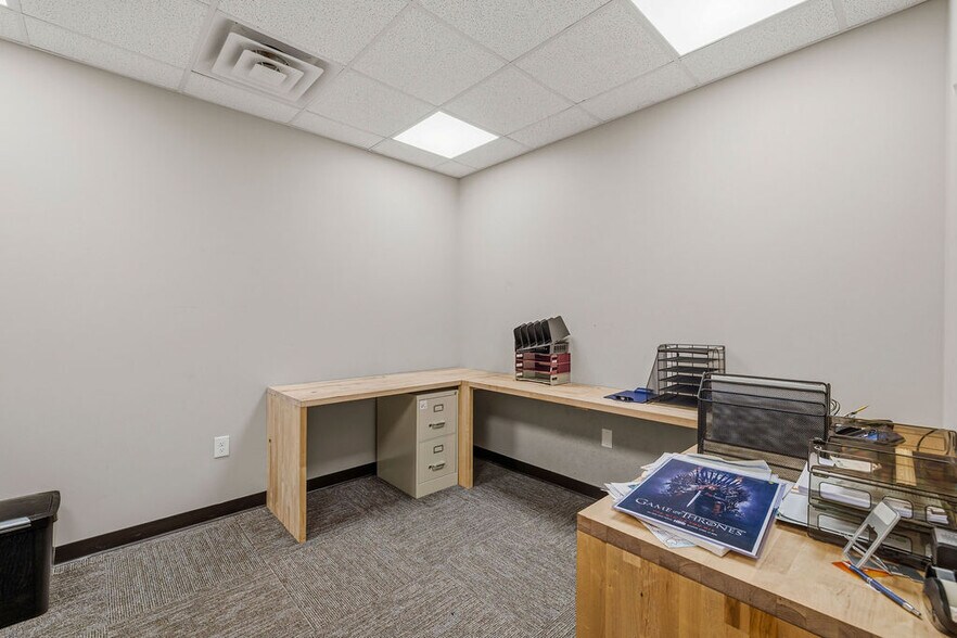 More Photos Of 4519 Military Rd, Niagara Falls Medical For Lease