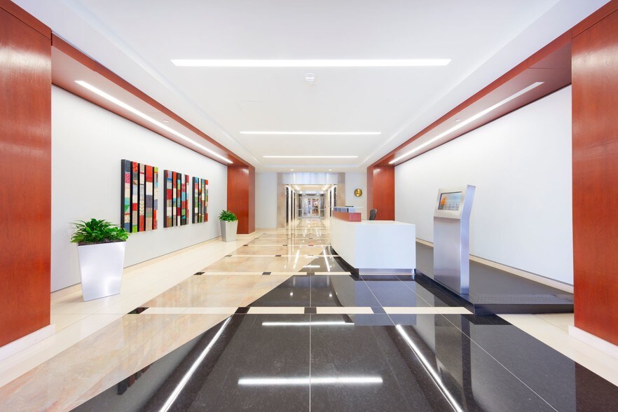 More Photos Of 901 N Stuart St, Arlington Office For Sale
