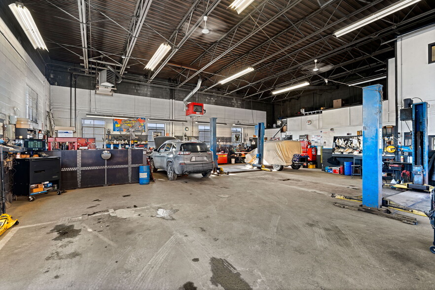 More Photos Of 135 Pleasant St, Lynn Industrial For Sale