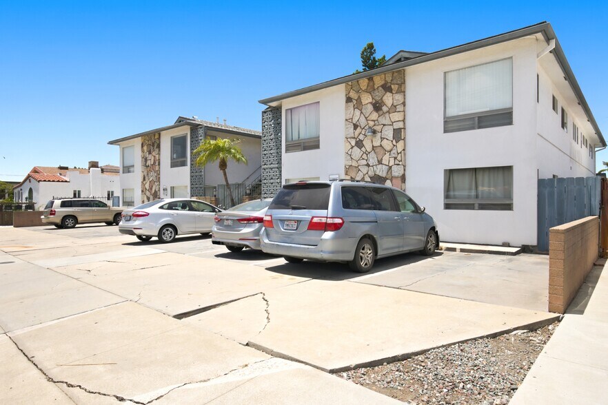 More Photos Of 4326-4336 33rd St, San Diego Apartments For Sale