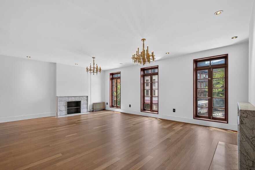 More Photos Of 60 Greenwich Ave, New York Apartments For Sale