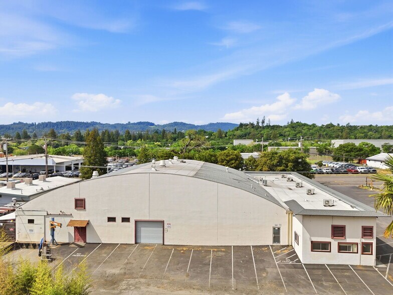 More Photos Of 1420 Healdsburg Ave, Healdsburg Flex For Sale